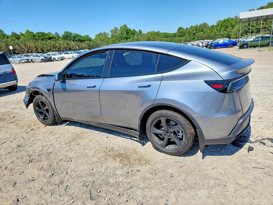 2026 Tesla Model y VIN 7SAYGDEE9TA597259 COPART salvage auction — FRONT END, Va - Cert Of Title - Salvage, sold $13,200 on 2026-07-27 (photo 2)