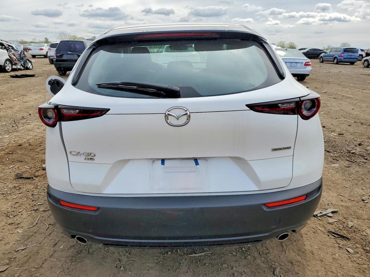 2024 Mazda CX-30 VIN 3MVDMBAM8RM632529 COPART salvage auction — Side, IL - SALVAGE CERTIFICATE, sold $4,300 on 2026-07-02 (photo 6)