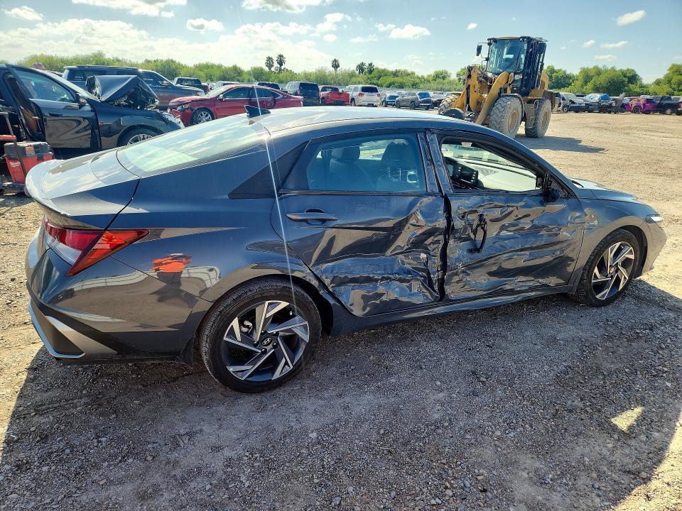 2025 Hyundai Elantra VIN KMHLM4DG2SU059090 COPART salvage auction — SIDE, Tx - Salvage Vehicle Title, sold $5,000 on 2026-07-22 (photo 3)