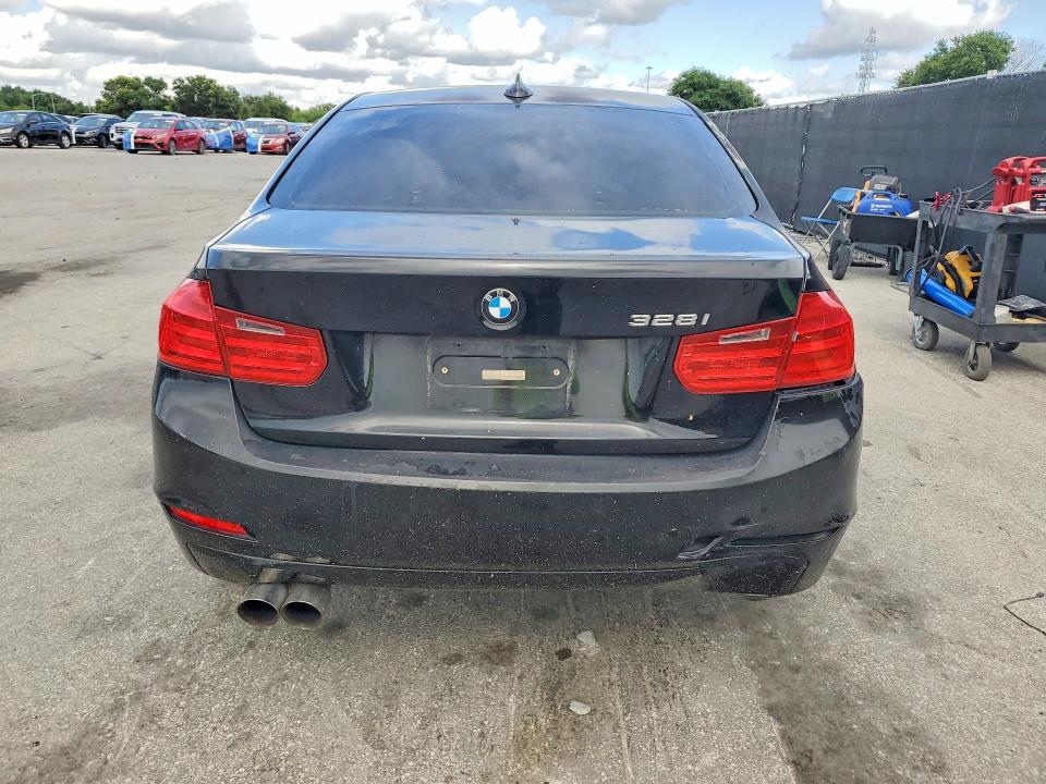 2013 BMW 3er VIN WBA3A5G54DNP19959 COPART salvage auction — FRONT END, Mt - Certificate Of Title, sold $1,450 on 2026-07-14 (photo 6)
