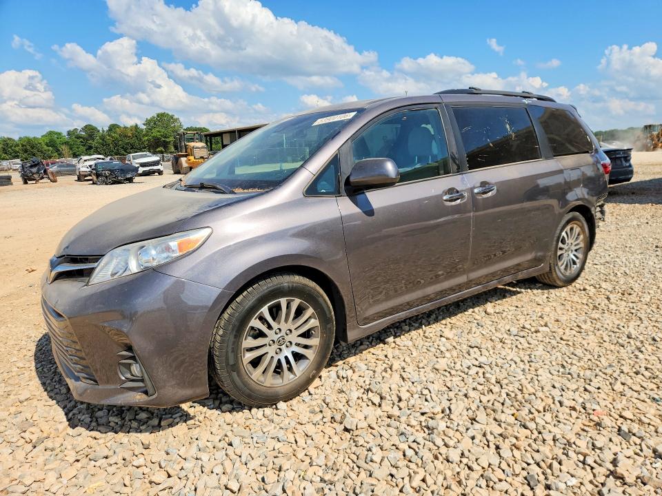 2020 Toyota Sienna VIN 5TDYZ3DCXLS076826 COPART salvage auction — REAR END, Al - Cert Of Title-Salvage Title, sold $6,700 on 2026-07-08 (photo 1)