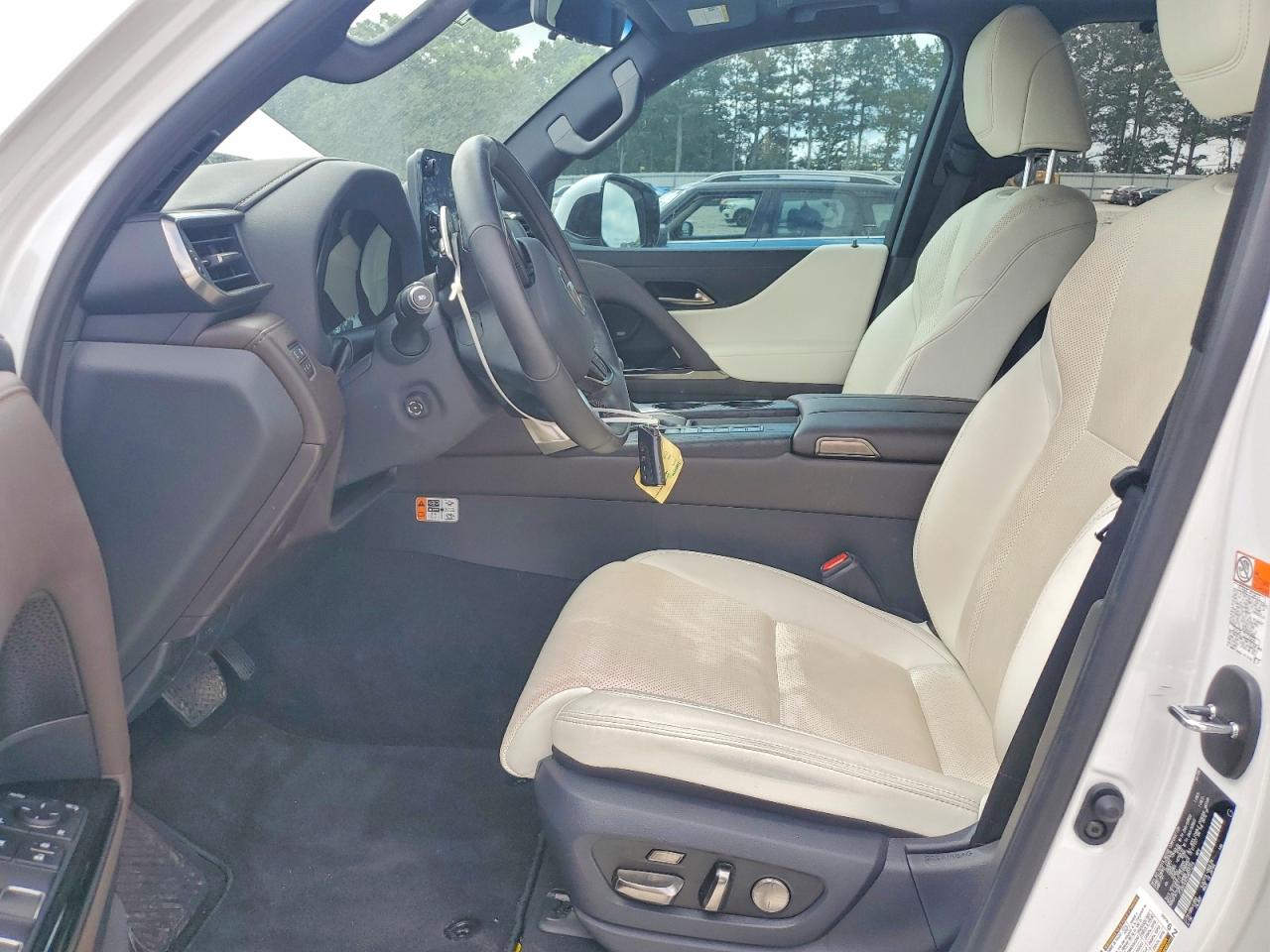 2025 Lexus LX 600 VIN JTJGB7CX2S4071218 COPART salvage auction — Front End, GA - CERT OF TITLE-SALVAGE, sold $85,000 on 2026-07-01 (photo 7)