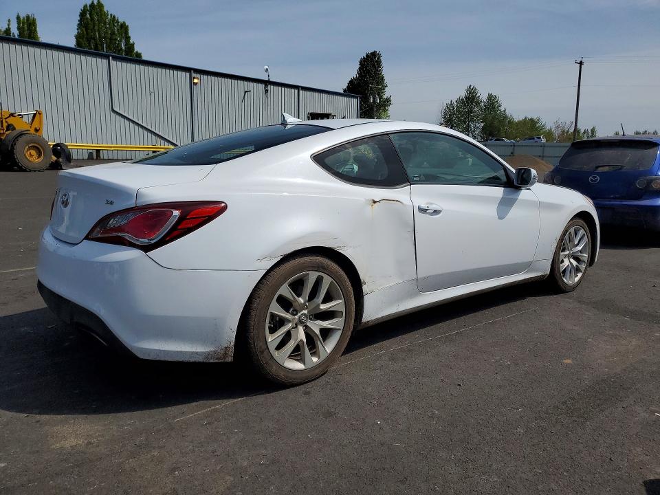 2015 Hyundai Genesis VIN KMHHU6KJ1FU123657 COPART salvage auction — SIDE, Or - Lien Papers Salvage, sold $400 on 2026-07-29 (photo 3)