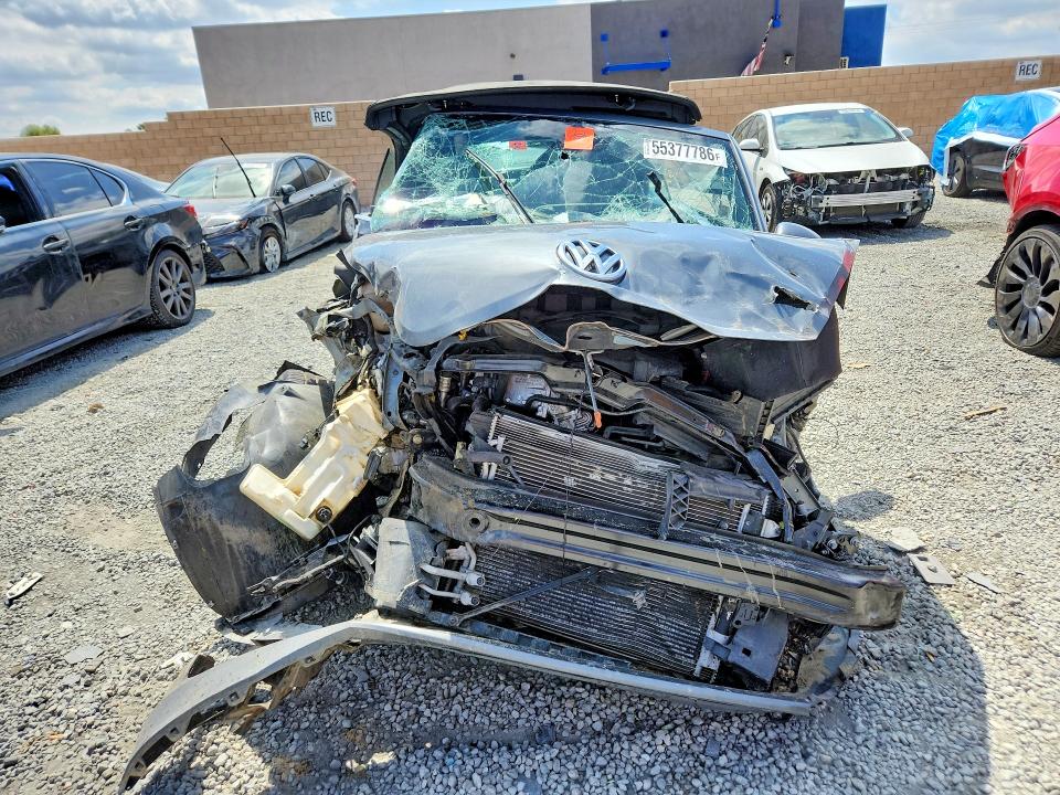 2015 Volkswagen Beetle VIN 3VW5A7ATXFM817094 COPART salvage auction — FRONT END, Salvage Title, sold $175 on 2026-07-22 (photo 5)