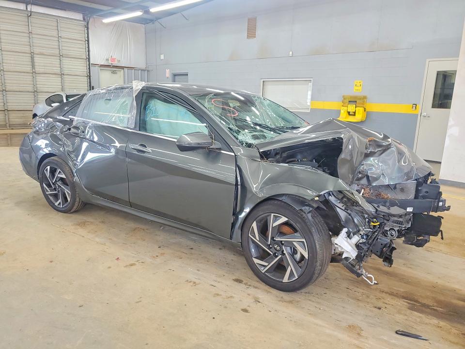 2025 Hyundai Elantra VIN KMHLP4DG6SU996127 COPART salvage auction — FRONT END, Ma - Dealer Only Salvage Title, sold $3,450 on 2026-07-29 (photo 4)