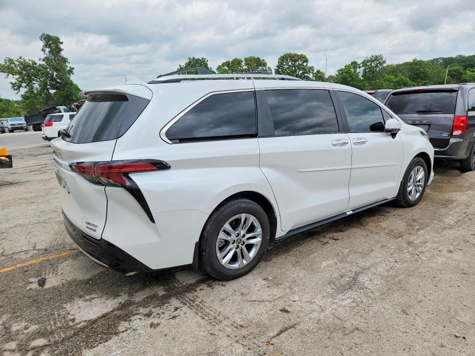2024 Toyota Sienna VIN 5TDZRKEC2RS209214 COPART salvage auction — HAIL, Ca - Salvage Certificate, sold $24,900 on 2026-07-06 (photo 3)