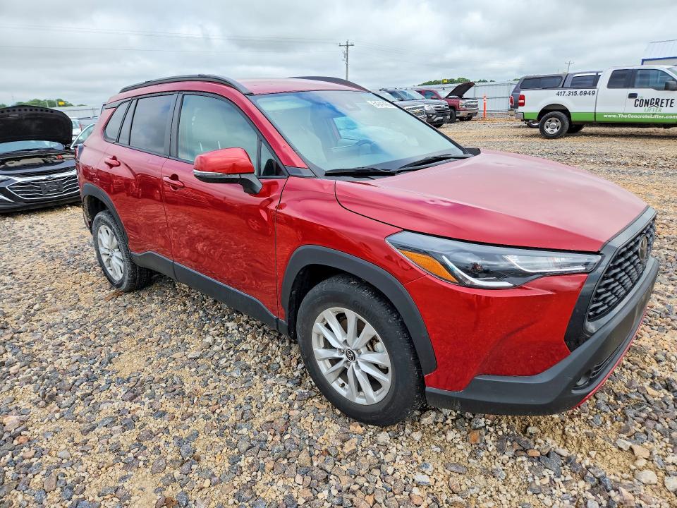 2022 Toyota Corolla cross VIN 7MUCAAAG5NV036675 COPART salvage auction — HAIL, Mo - Certificate Of Title, sold $11,600 on 2026-07-20 (photo 4)