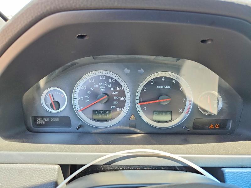 2014 Volvo VIN YV4952CY2E1680987 COPART salvage auction — FRONT END, Az - Cert Of Title - Salvage, sold $1,200 on 2026-07-24 (photo 9)