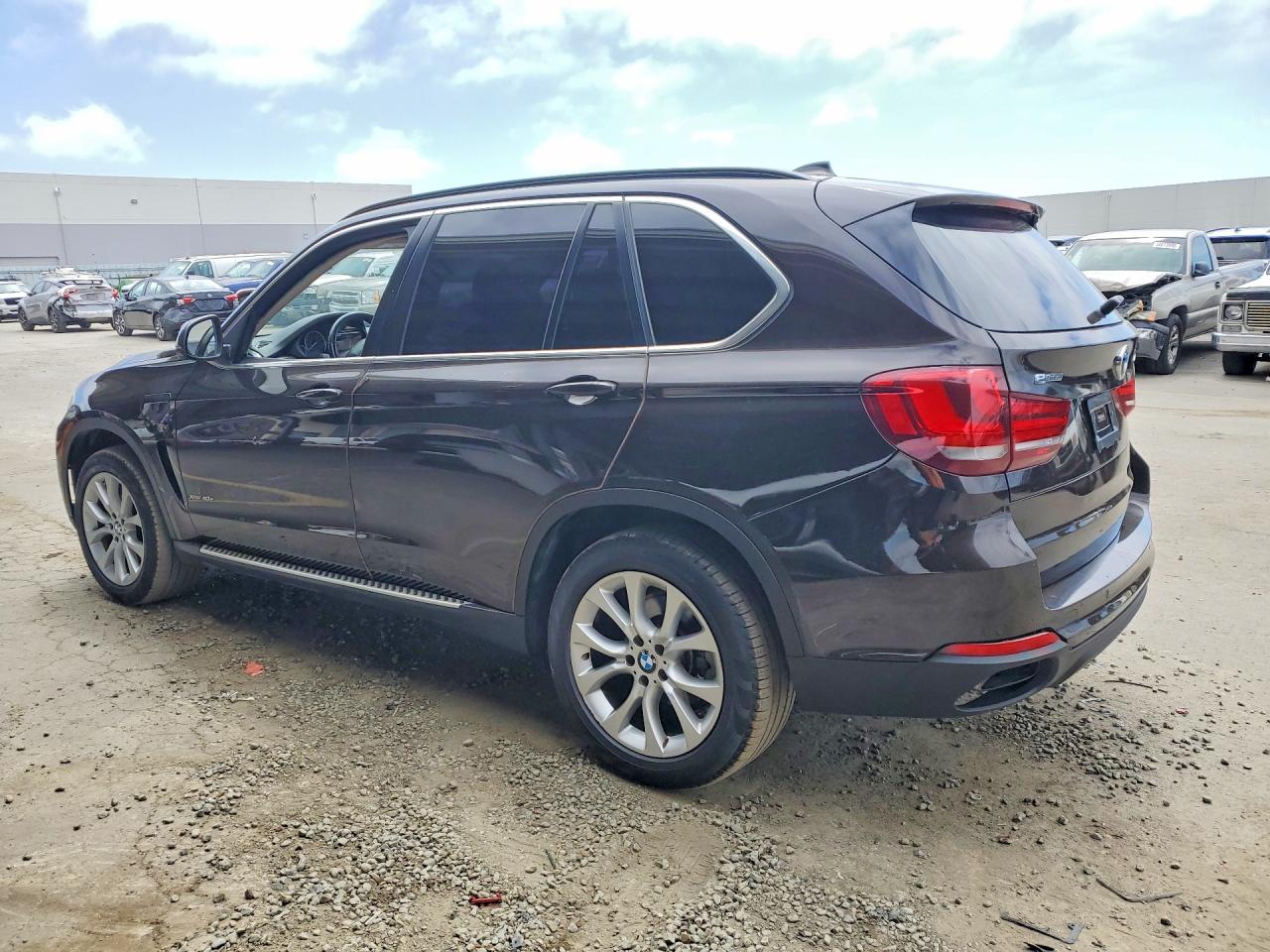 2016 BMW X5 VIN 5UXKT0C57G0F75473 COPART salvage auction — Minor Dent/Scratches, CA - DIS/DLR/EXP ONLY CLEAN TITLE, sold $3,150 on 2026-07-03 (photo 2)