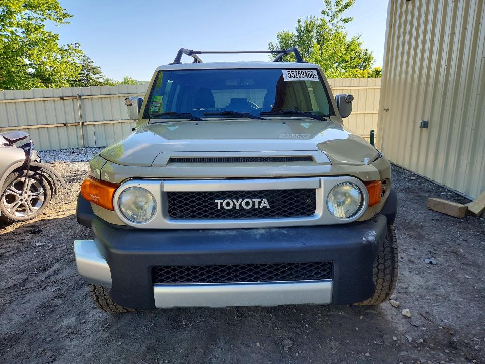 2011 Toyota Fj cruiser VIN JTEZU4BF4BK011672 COPART salvage auction — FRONT END, SC - CERT OF TITLE-SALVAGE, sold $3,150 on 2026-07-27 (photo 5)