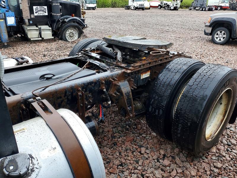 2016 Freightliner Cascadia 125 VIN 1FUBGEDV2GLHC5803 COPART salvage auction — MINOR DENT/SCRATCHES, IN - CERTIFICATE OF TITLE, sold $5,100 on 2026-07-28 (photo 6)