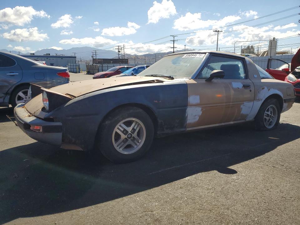 1983 Mazda Rx-7 VIN JM1FB3311D0722268 COPART salvage auction — MINOR DENT/SCRATCHES, Ca - Dis/Dlr/Exp Only Clean Title, sold $250 on 2026-07-29 (photo 1)