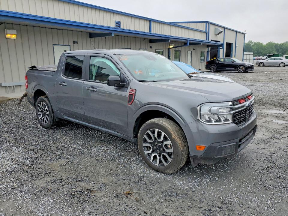 2024 Ford Maverick VIN 3FTTW8M36RRA09569 COPART salvage auction — SIDE, Nc - Salvage Certificate Of Title, sold $9,800 on 2026-07-29 (photo 4)