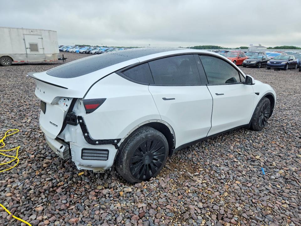 2023 Tesla Model y VIN 7SAYGDEE7PA141234 COPART salvage auction — REAR END, Mo - Salvage Certificate Of Title, sold $14,500 on 2026-07-27 (photo 3)