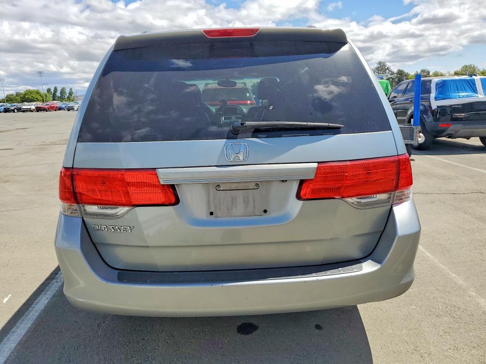 2010 Honda Odyssey VIN 5FNRL3H72AB103098 COPART salvage auction — SIDE, CA - SALVAGE CERTIFICATE, sold $475 on 2026-07-10 (photo 6)