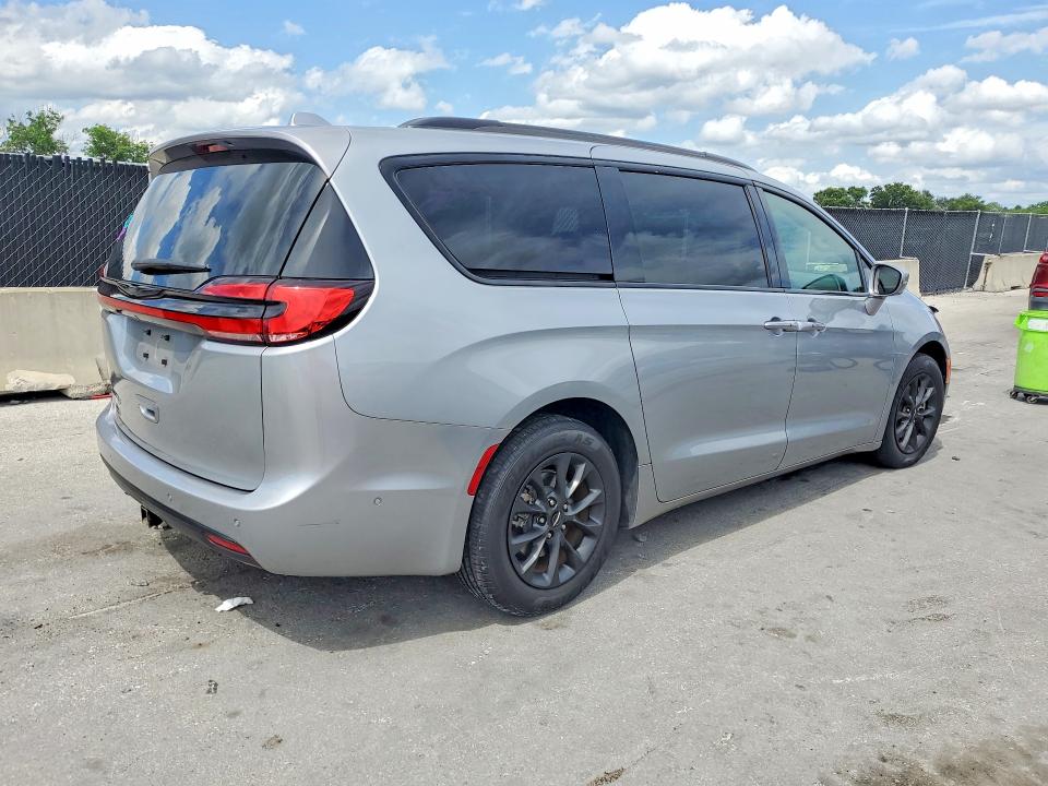 2021 Chrysler Pacifica VIN 2C4RC1BG5MR591257 COPART salvage auction — MINOR DENT/SCRATCHES, Fl - Cert Of Title Slvg Rebuildable, sold $10,900 on 2026-07-02 (photo 3)
