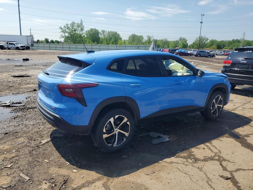 2024 Chevrolet Trax VIN KL77LGE2XRC118560 COPART salvage auction — FRONT END, Salvage Title, sold $3,350 on 2026-07-28 (photo 3)