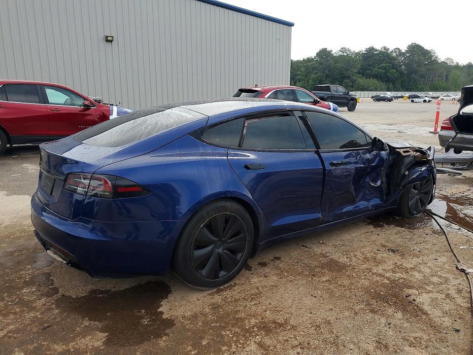 2022 Tesla Model s VIN 5YJSA1E55NF476205 COPART salvage auction — SIDE, Sc - Cert Of Title-Salvage, sold $400 on 2026-07-13 (photo 3)