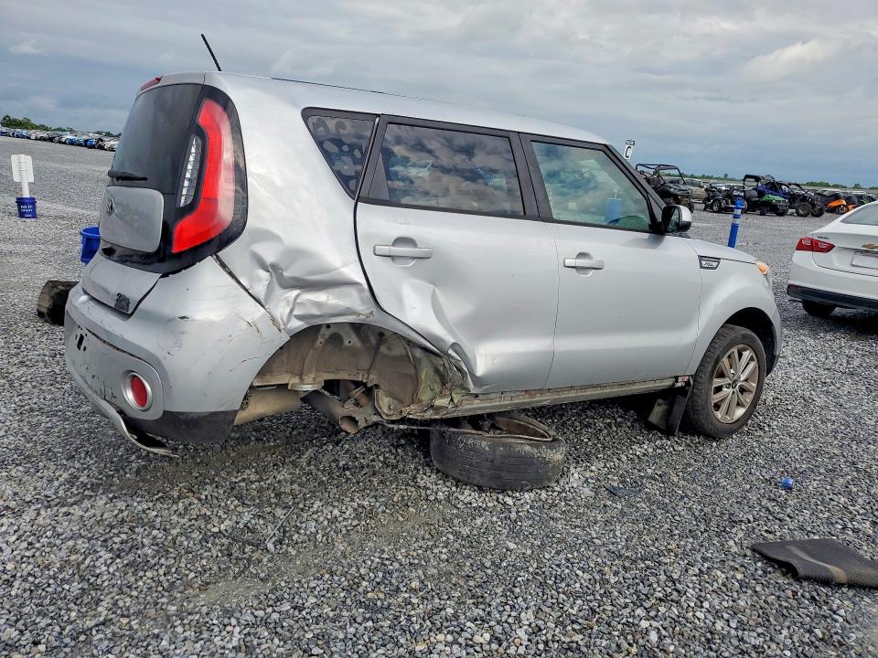 2017 Kia Soul VIN KNDJP3A53H7448053 COPART salvage auction — SIDE, Tx - Salvage Vehicle Title, sold $425 on 2026-07-06 (photo 3)