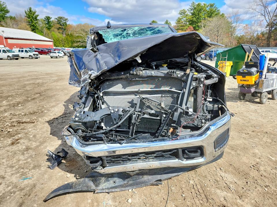 2024 Ram 2500 VIN 3C6UR5HJ0RG265681 COPART salvage auction — ALL OVER, MA - CERT OF TITLE-SALVAGE, sold $4,550 on 2026-07-09 (photo 5)