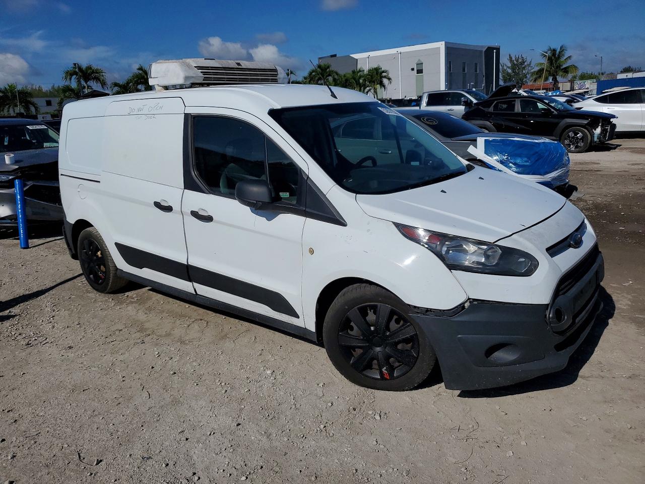 2017 Ford Transit Connect VIN NM0LS7E7XH1310259 COPART salvage auction — Minor Dent/Scratches, FL - CERTIFICATE OF TITLE, sold $7,800 on 2026-06-30 (photo 4)