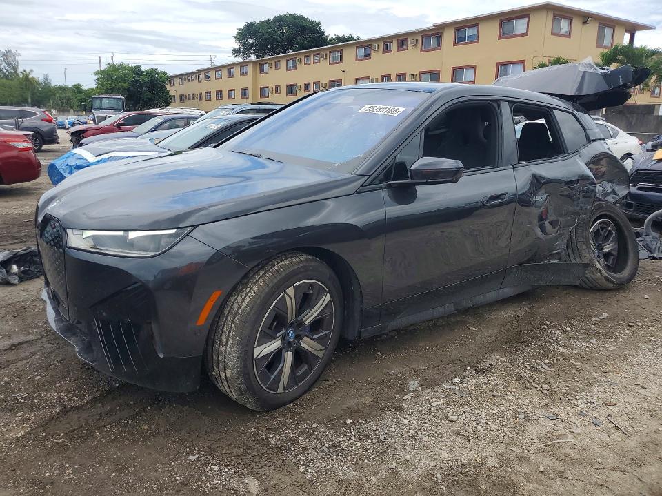 2025 BMW Ix VIN WB523CF0XSCS28531 — COPART salvage auction photo