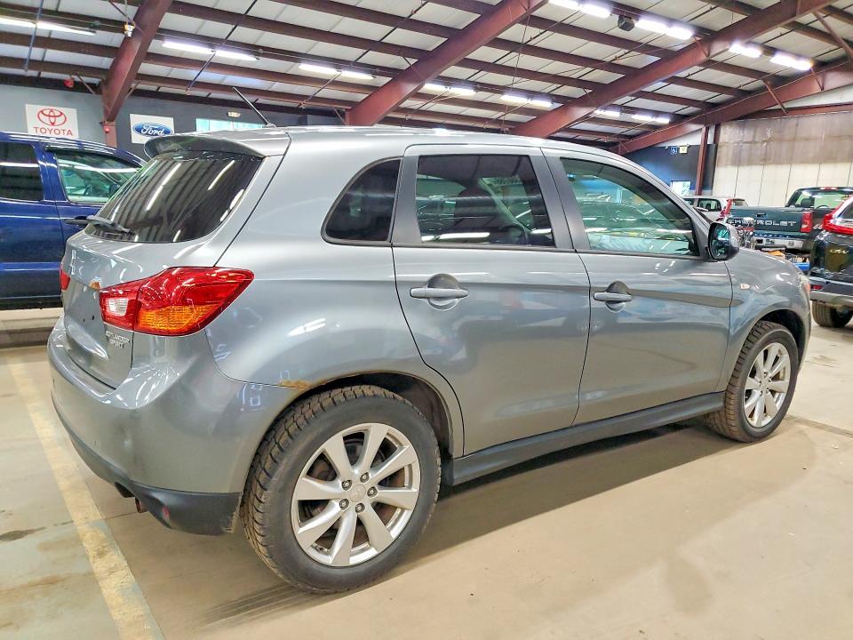2015 Mitsubishi Outlander sport VIN 4A4AP3AU2FE019737 COPART salvage auction — MINOR DENT/SCRATCHES, Ny - Certificate Of Title (P), sold $3,500 on 2026-07-09 (photo 3)