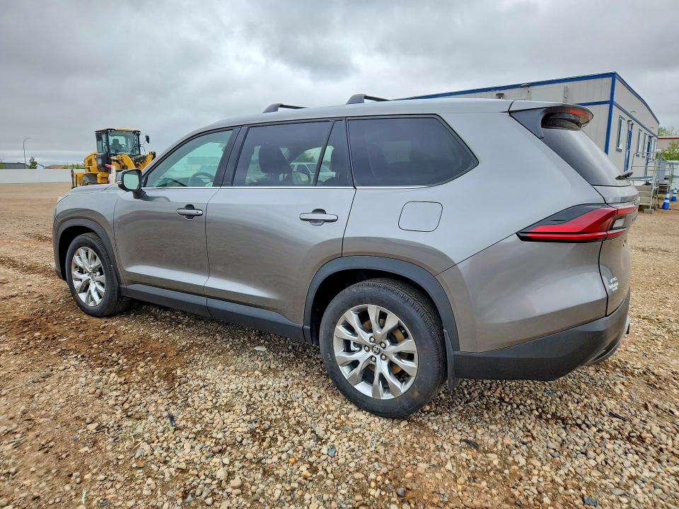 2026 Toyota Highlander VIN 5TDAAAB57TS115745 COPART salvage auction — FRONT END, MN - CERT OF TITLE-SALVAGE, sold $17,500 on 2026-07-27 (photo 2)