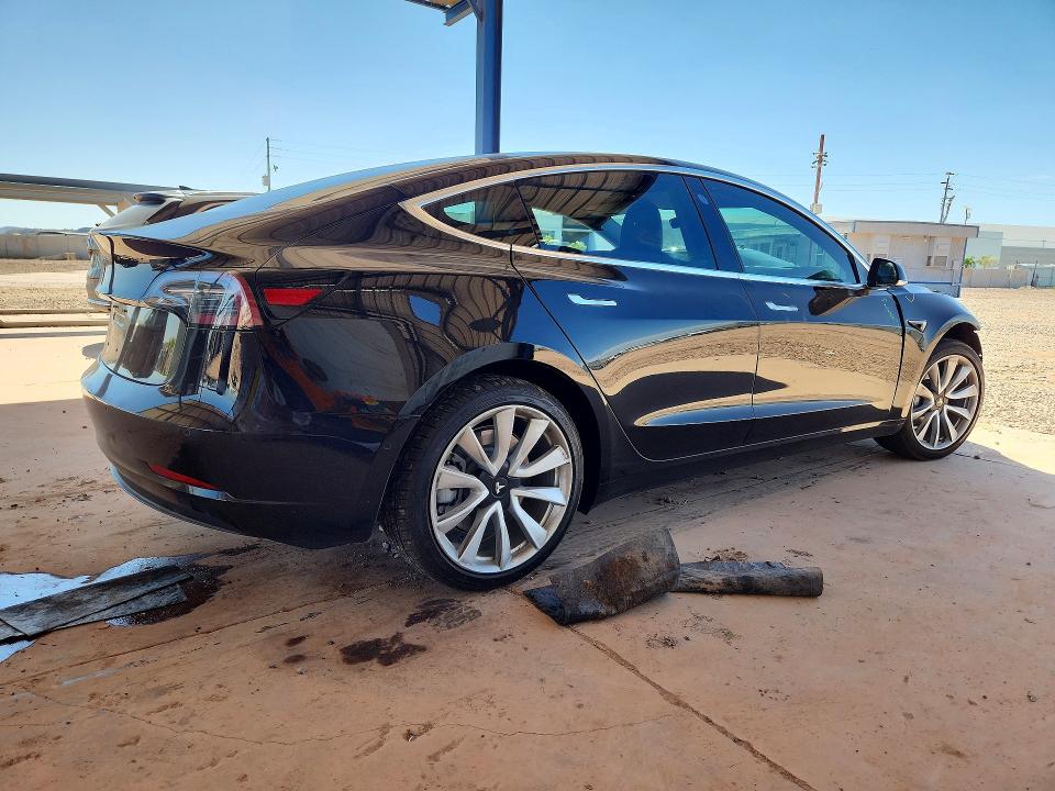 2018 Tesla VIN 5YJ3E1EA4JF176073 COPART salvage auction — FRONT END, Az - Cert Of Title - Salvage, sold $5,700 on 2026-07-14 (photo 3)