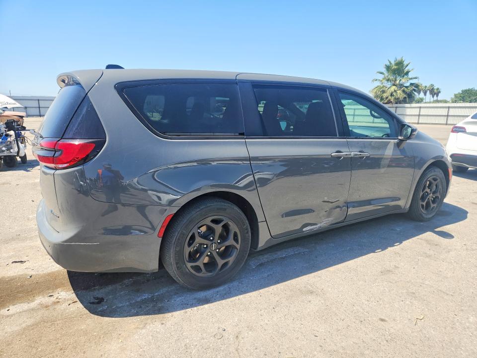 2023 Chrysler Pacifica VIN 2C4RC1L77PR604514 COPART salvage auction — REAR END, Ca - Salvage Certificate, sold $8,600 on 2026-07-31 (photo 3)