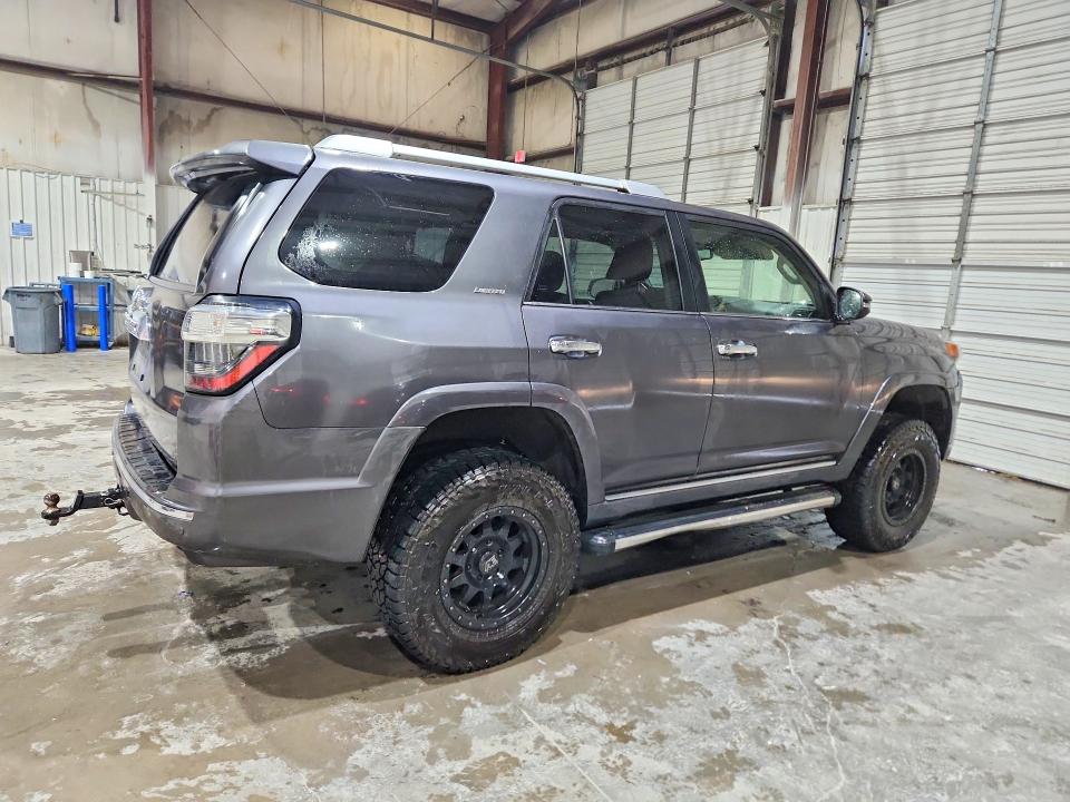 2020 Toyota 4runner VIN JTEBU5JR1L5768578 COPART salvage auction — UNDERCARRIAGE, OK - CERT OF TITLE-SALVAGE, sold $11,300 on 2026-07-15 (photo 3)
