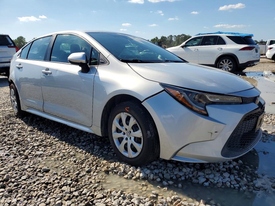 2022 Toyota Corolla VIN 5YFEPMAE0NP332620 COPART salvage auction — REAR END, TX - SALVAGE VEHICLE TITLE, sold $2,750 on 2026-07-28 (photo 4)