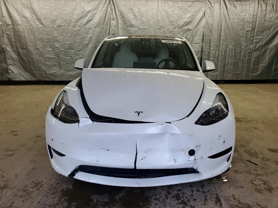 2022 Tesla Model y VIN 7SAYGDEF8NF530375 COPART salvage auction — FRONT END, In - Cert Of Title-Salvage Title, sold $13,600 on 2026-07-14 (photo 5)