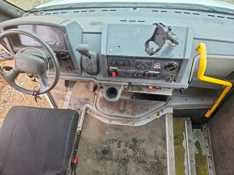 2018 Isuzu Reach VIN JALB4T17XJ7W02311 COPART salvage auction — REAR END, MI - CERTIFICATE OF TITLE, sold $250 on 2026-07-28 (photo 8)