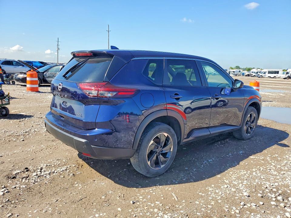 2025 Nissan Rogue VIN JN8BT3BB9SW163234 COPART salvage auction — WATER/FLOOD, Fl - Cert Of Title-Slvg Rebld Flood, sold $5,500 on 2026-07-06 (photo 3)