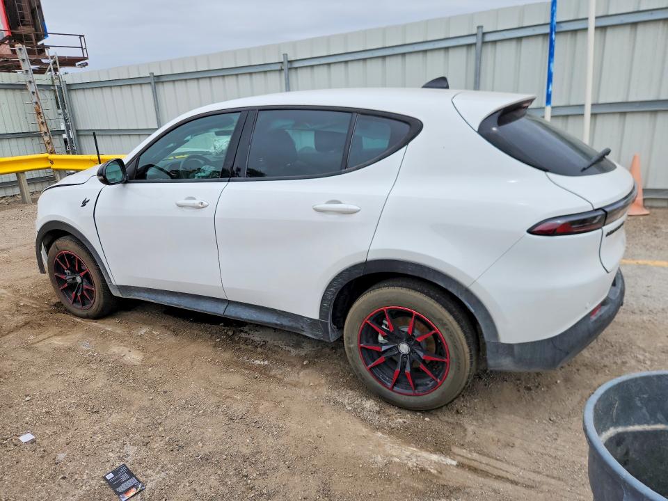 2025 Dodge Hornet VIN ZACNDFAN1S3A46626 COPART salvage auction — FRONT END, Ks - Cert Of Title-Salvage, sold $1,000 on 2026-07-22 (photo 2)