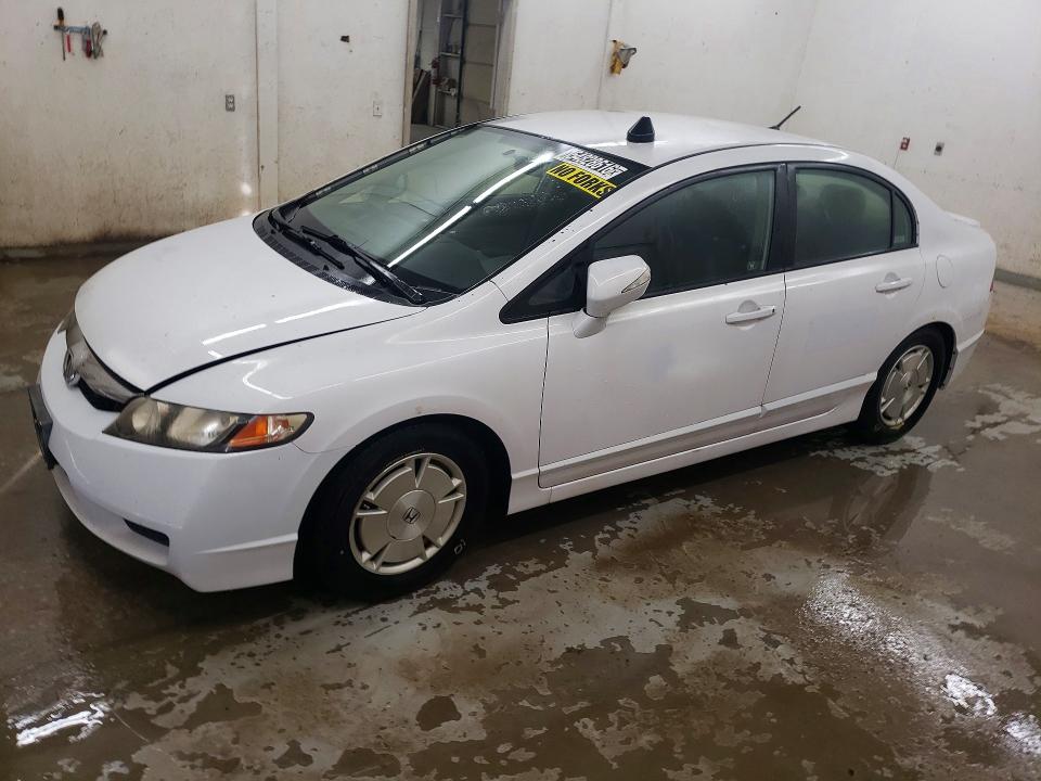 2011 Honda Civic hybrid VIN JHMFA3F26BS000110 COPART salvage auction — MINOR DENT/SCRATCHES, Tn - Certificate Of Title, sold $575 on 2026-07-07 (photo 1)