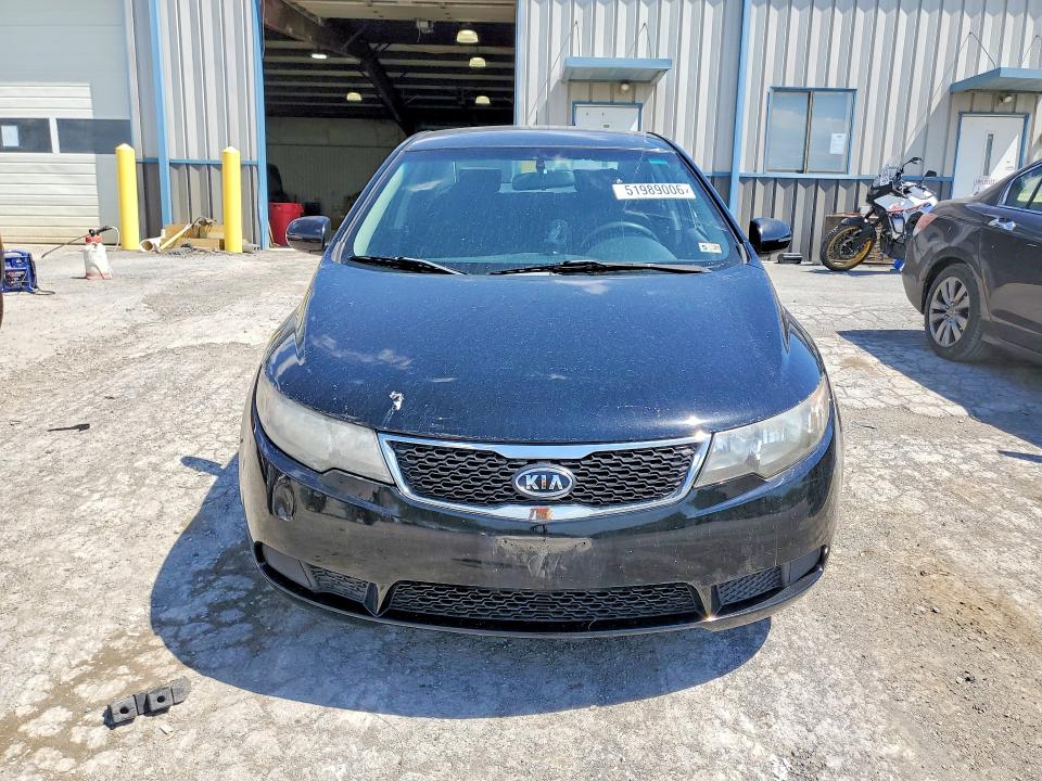 2013 Kia VIN KNAFU4A25D5706876 COPART salvage auction — SIDE, Md - Cert Of Salvage > 75% Damage, sold $375 on 2026-07-10 (photo 5)