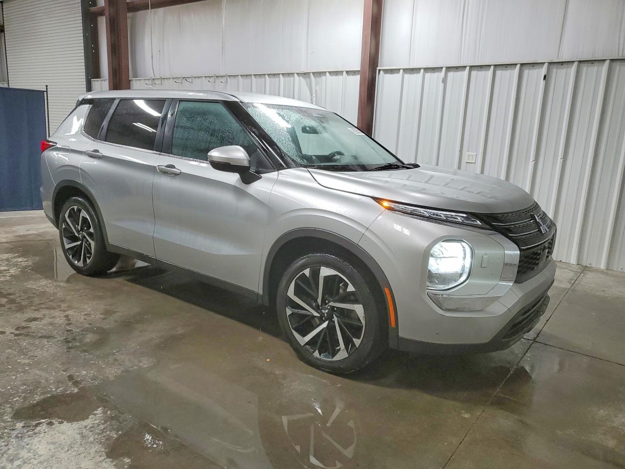 2022 Mitsubishi Outlander VIN JA4J4TA85NZ045219 COPART salvage auction — Minor Dent/Scratches, KY - CERTIFICATE OF TITLE, sold $6,900 on 2026-07-09 (photo 4)