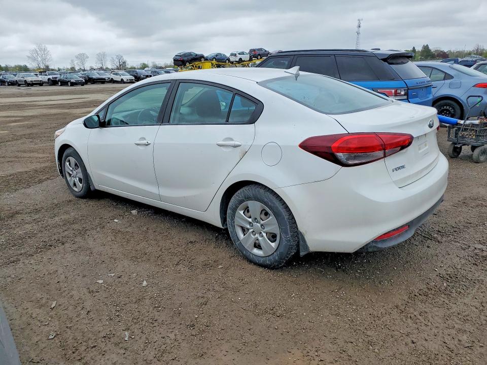 2017 Kia VIN 3KPFK4A73HE006921 COPART salvage auction — MINOR DENT/SCRATCHES, On - Permit No Brand - Unfit, sold $1,600 on 2026-07-03 (photo 2)