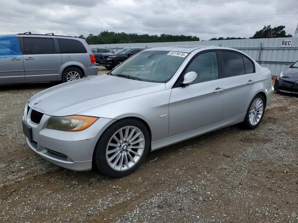 2006 BMW 3er VIN WBAVB13526KX38728 COPART salvage auction — MINOR DENT/SCRATCHES, Ca - Dis/Dlr/Exp Only Clean Title, sold $500 on 2026-07-10 (photo 1)