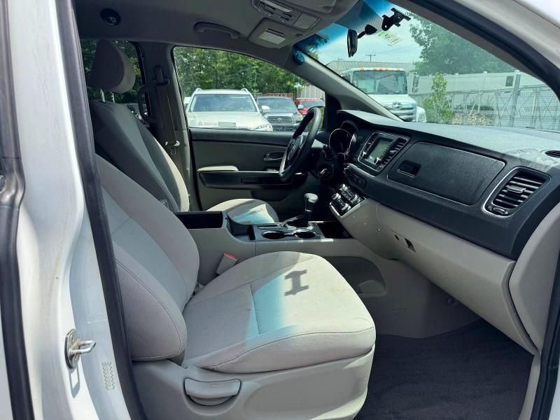 2019 Kia SEDONA VIN KNDMB5C18K6525496 COPART salvage auction — MINOR DENT/SCRATCHES, Ma - Certificate Of Title, sold $2,900 on 2026-07-29 (photo 9)