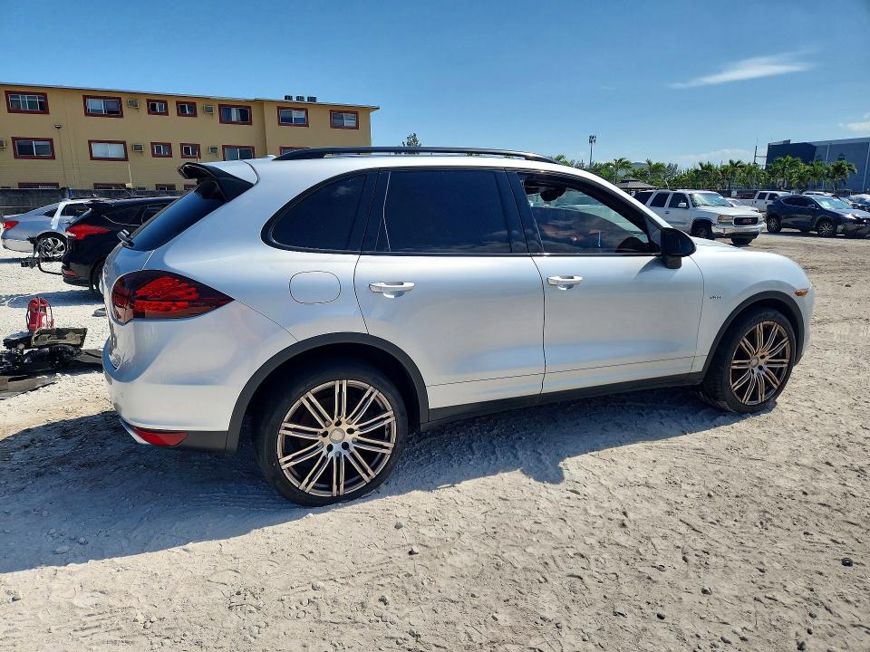2013 Porsche VIN WP1AF2A24DLA25890 COPART salvage auction — MECHANICAL, Salvage Title, sold $2,200 on 2026-08-07 (photo 3)