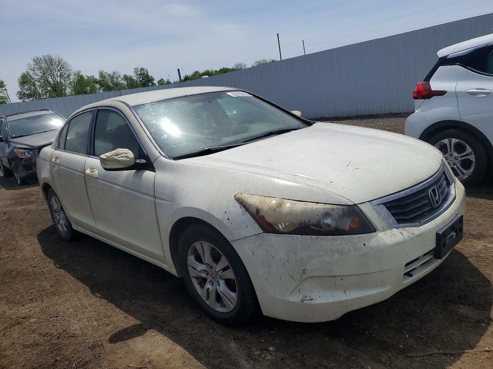 2008 Honda Accord VIN JHMCP26408C018523 COPART salvage auction — BURN, Mi - Certificate Of Title, sold $1,450 on 2026-07-06 (photo 4)