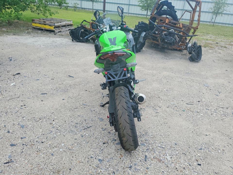 2024 Kawasaki VIN ML5EXGJ1XRDA25010 COPART salvage auction — SIDE, Tx - Salvage Vehicle Title, sold $2,050 on 2026-07-02 (photo 4)