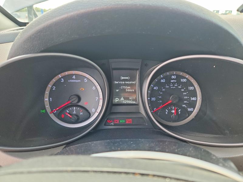 2015 Hyundai Santa fe VIN 5XYZU3LB2FG296944 COPART salvage auction — SIDE, Fl - Cert Of Title Slvg Rebuildable, sold $1,100 on 2026-07-28 (photo 9)