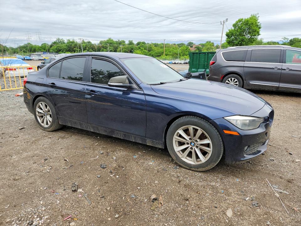 2014 BMW 3er VIN WBA3B1C56EK132015 COPART salvage auction — MECHANICAL, Va - Certificate Of Title, sold $600 on 2026-07-09 (photo 4)