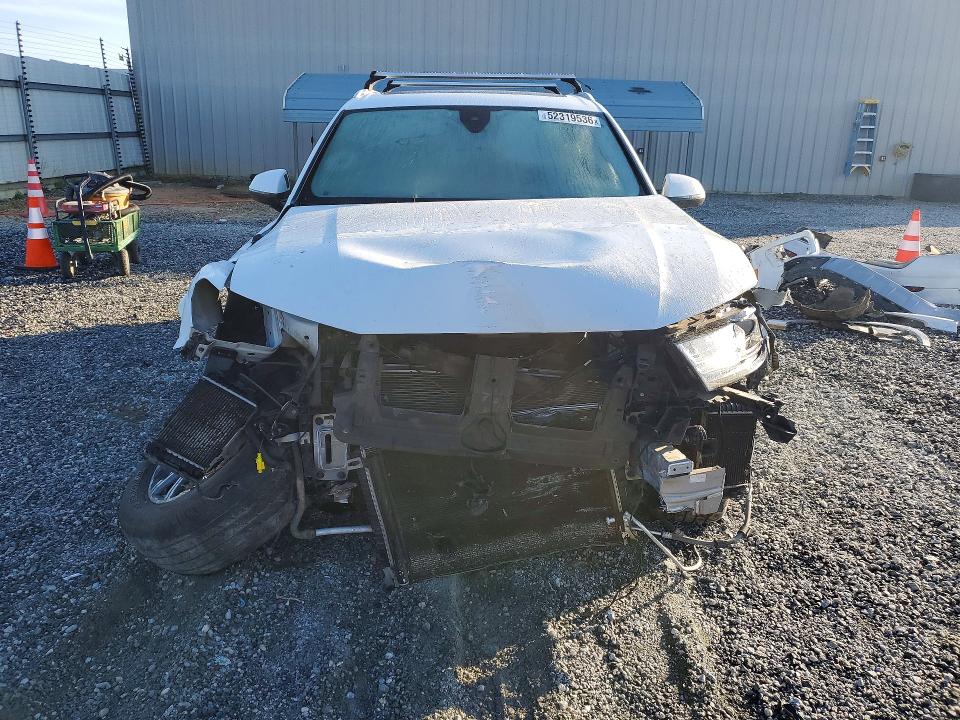 2017 Audi Q7 VIN WA1VAAF75HD055443 COPART salvage auction — FRONT END, Sc - Cert Of Title-Salvage, sold $1,650 on 2026-07-20 (photo 5)