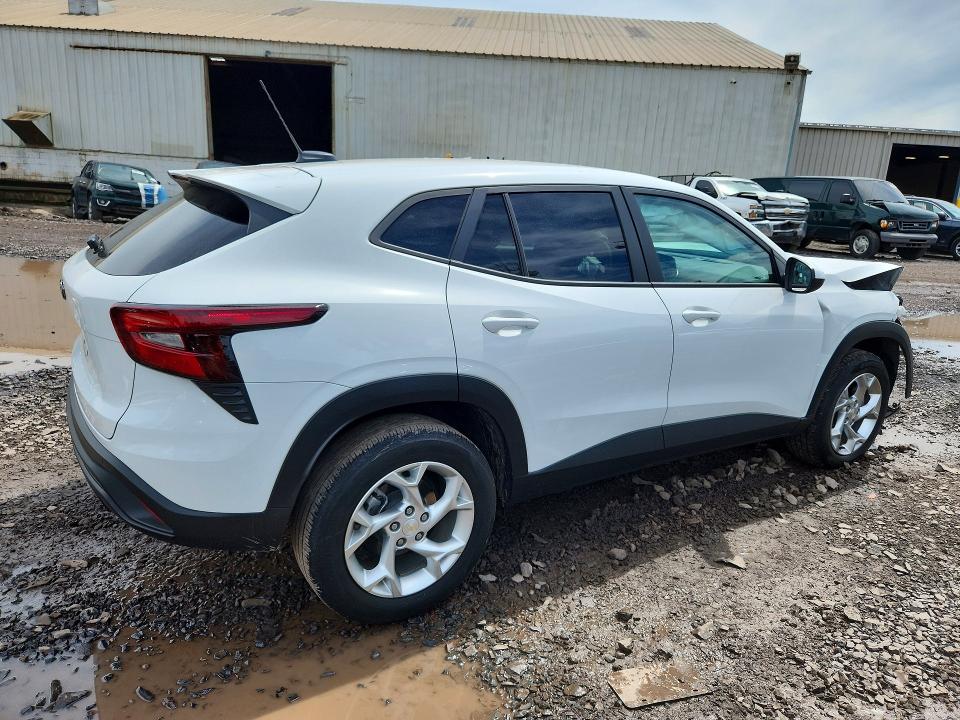 2025 Chevrolet Trax VIN KL77LFEP4SC049697 COPART salvage auction — FRONT END, Pa - Certificate Of Salvage, sold $2,700 on 2026-07-13 (photo 3)