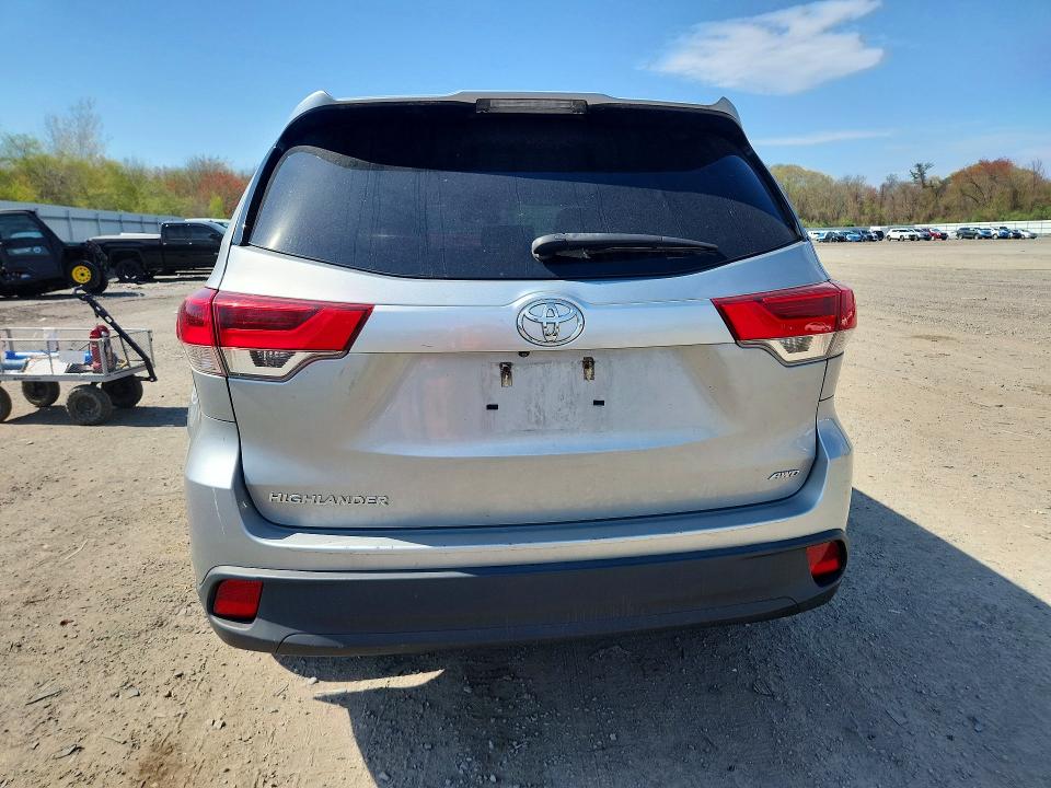 2017 Toyota Highlander VIN 5TDBZRFH3HS406511 COPART salvage auction — SIDE, Ma - Cert Of Title-Salvage, sold $4,650 on 2026-07-27 (photo 6)
